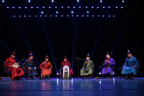 "中美文化艺术交流活动周"之中美联合演出在我院成功举办 - 内蒙古艺